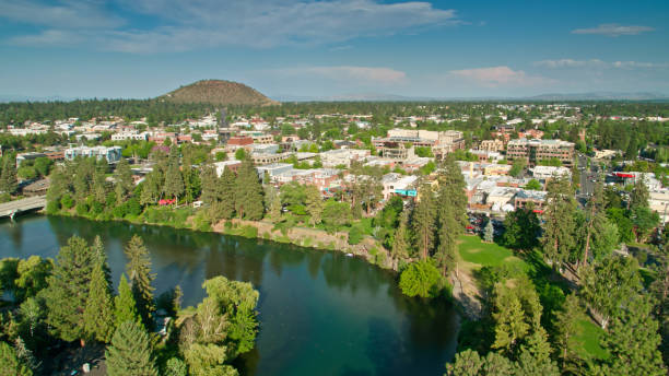 istock Deschutes River Winding Through Bend, OR - Aerial 1338118581