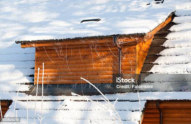 Blockhütte Auf Dem Dach Stockfoto und mehr Bilder von Architektur - Architektur, Außenaufnahme von Gebäuden, Bauholz