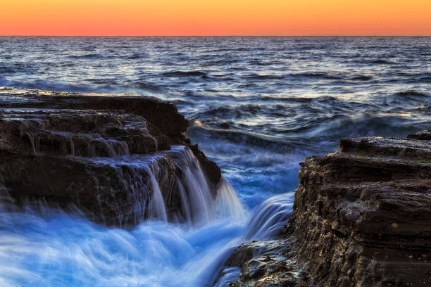 istock Sea narrab red sky 95mm 1338332828