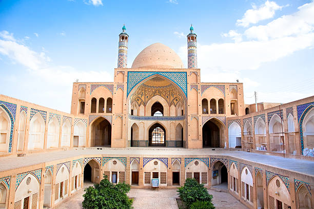 istock Agha Bozorgi school and mosque in Kashan 133836232