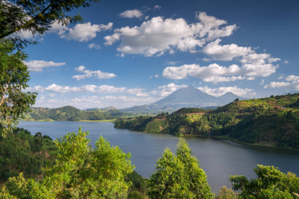 istock Lake Mulehe, Uganda, Africa 1338409423