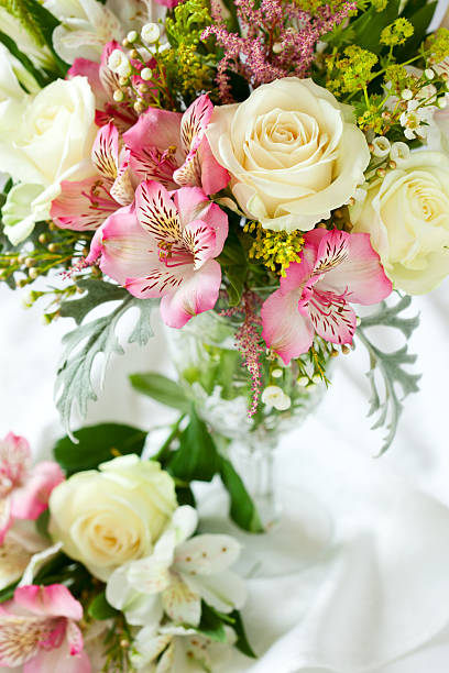 istock Vase of flowers 133845075