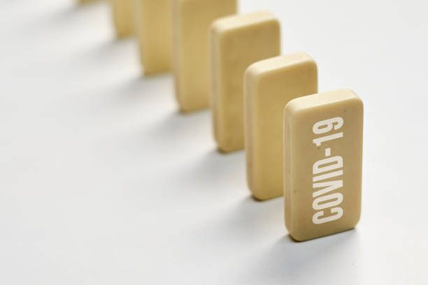 istock COVID-19 situation - Effect domino 1338473366