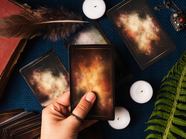 istock Divination cards and candles. View from above 1338639248