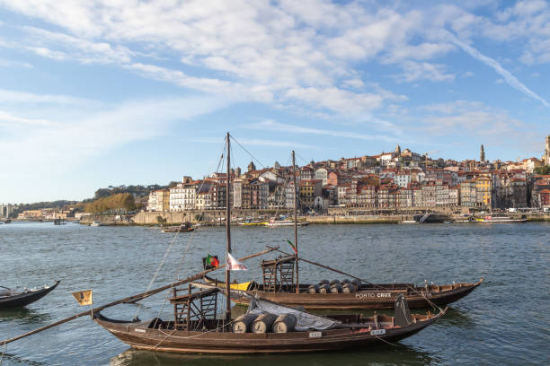 Porto, città vecchia del Portogallo sul fiume Douro. - foto stock