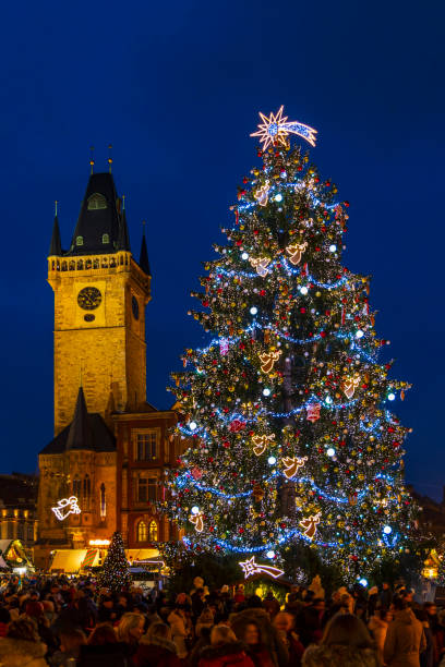 istock Christmas tree on Old Town Square in Prague, Czech Republic 1338696338