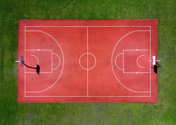 Dom Ulempe Dam Red Basketball Court With Marking Lines Stock Photo - Download Image Now -  Basketball - Sport, Sports Court, High Angle View - iStock