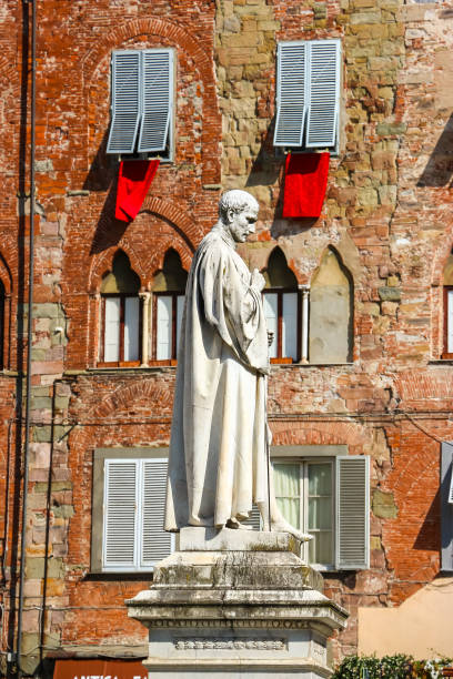 istock Monument near the catholic church (Chiesa di San Michele in Foro) in Lucca. 1338912436