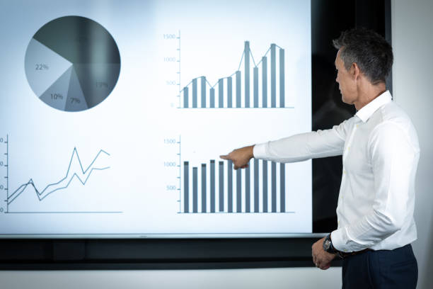 istock Japanese-American businessman giving a presentation 1338933438