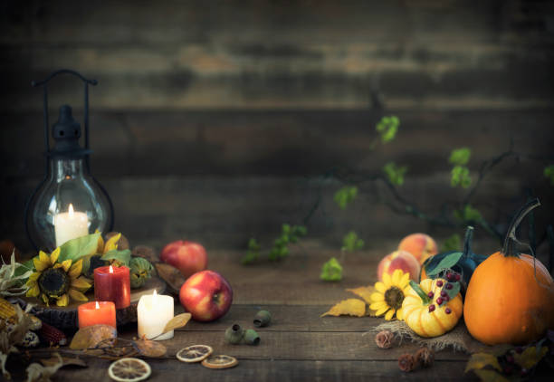 istock Autumn Arrangement on Wood 1338971479