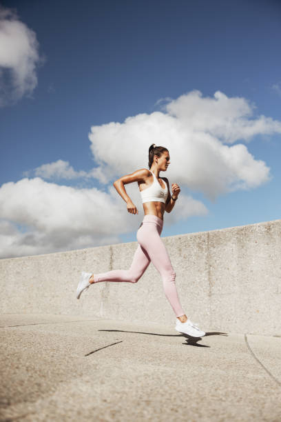 istock Woman jogging in the morning 1339018806
