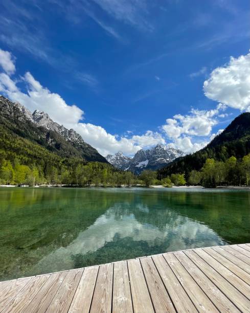 istock Lake Jasna in Kranjska Gora 1339028188