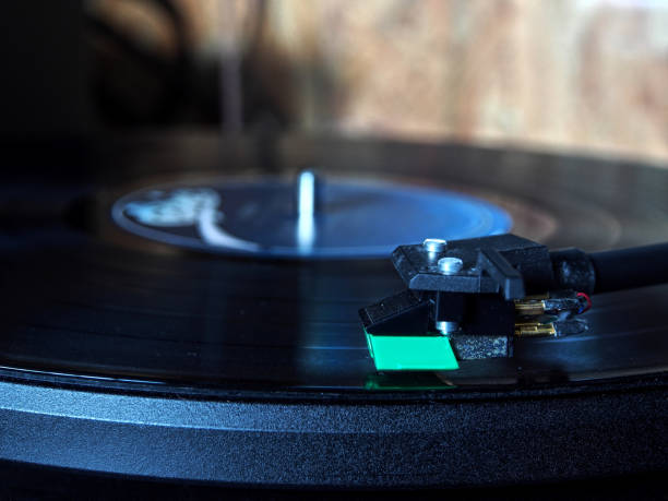 istock Cartridge Turntable analog sound system 1339048779