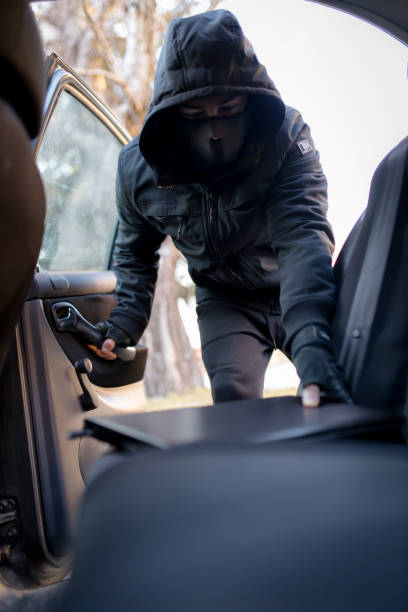istock Car And Goods Theft 1339061891
