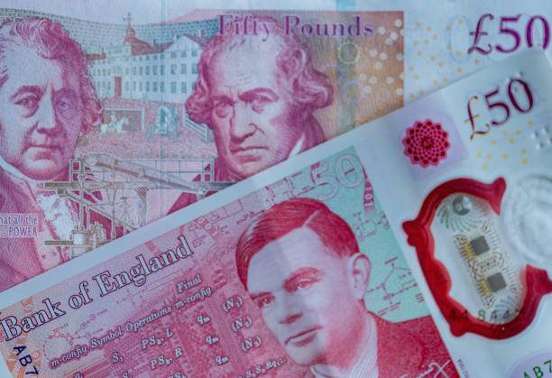 古いものと新しい£50ノート - pound symbol red british currency symbol ストックフォトと画像