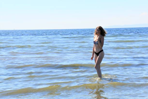 istock Splashing in the Surf 1339099034