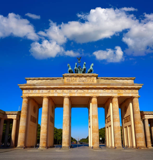 istock Berlin Brandenburg Gate Brandenburger Tor 1339118383