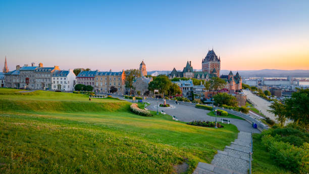 panorama starego miasta quebec - quebec zdjęcia i obrazy z banku zdjęć