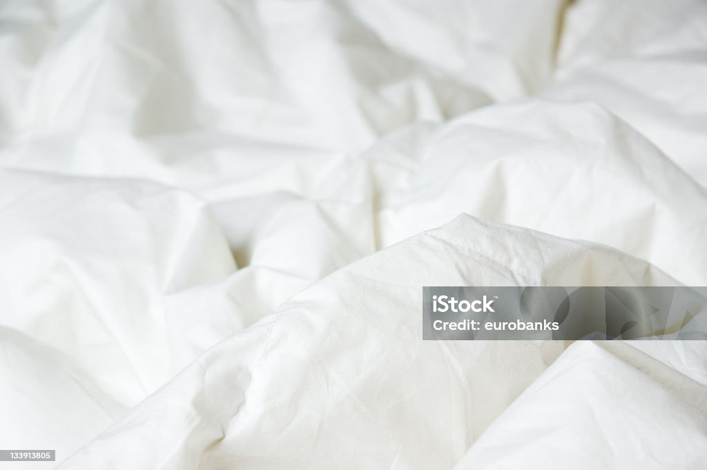 Confortable et une couette en duvet - Photo de Blanc libre de droits