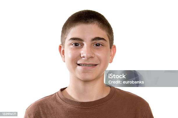 Foto de Retrato De Menino Préadolescentes e mais fotos de stock de 12-13 Anos - 12-13 Anos, Adolescência, Aparelho ortodôntico