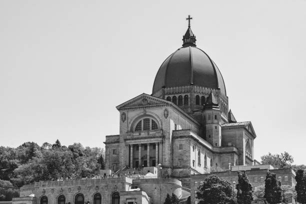 fachada de oratório são-joseph em montreal canadá - st joseph oratory - fotografias e filmes do acervo