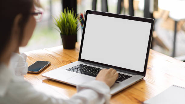 istock Close up view of laptop computer screen mockup using by female 1339189009