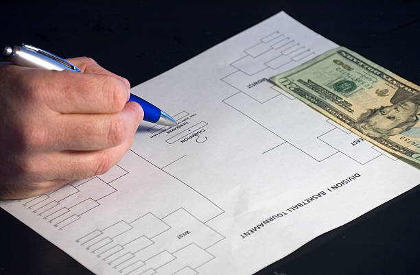 torneio de basquetebol universitário selecções - bracket basketball sport decisions imagens e fotografias de stock