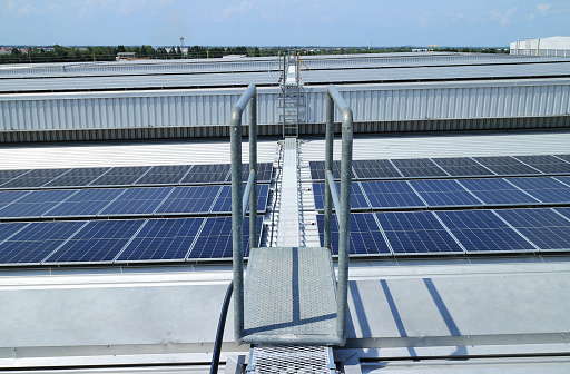 Grating Walkway on Multi-level Roof for Solar PV Rooftop System