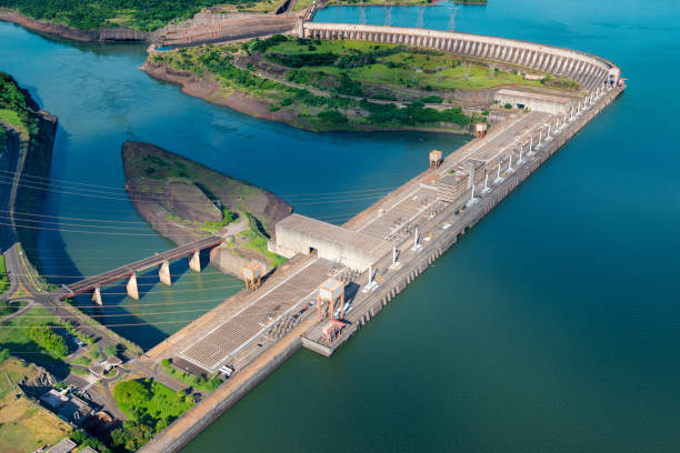 barrage hydroélectrique d’itaipu - itaipu dam photos et images de collection