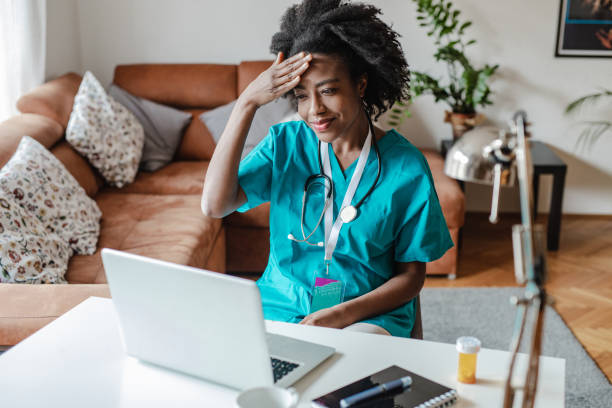 istock Online medical therapy with doctor 1339299865