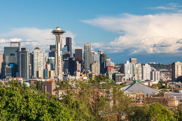 istock Downtown Seattle on a sunny summer day. 1339330814