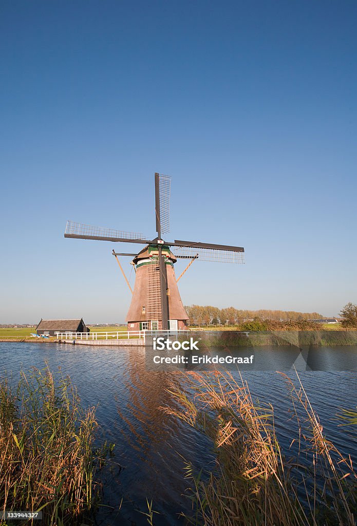 Tradizionale Mulino a vento olandese - Foto stock royalty-free di Ambiente