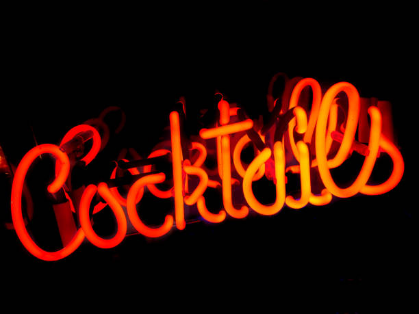 istock Neon cocktails sign 1339452832