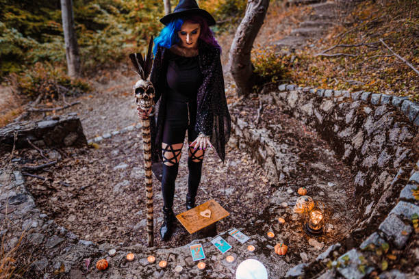 istock Young witch, fortune teller reads Tarot cards. 1339458939