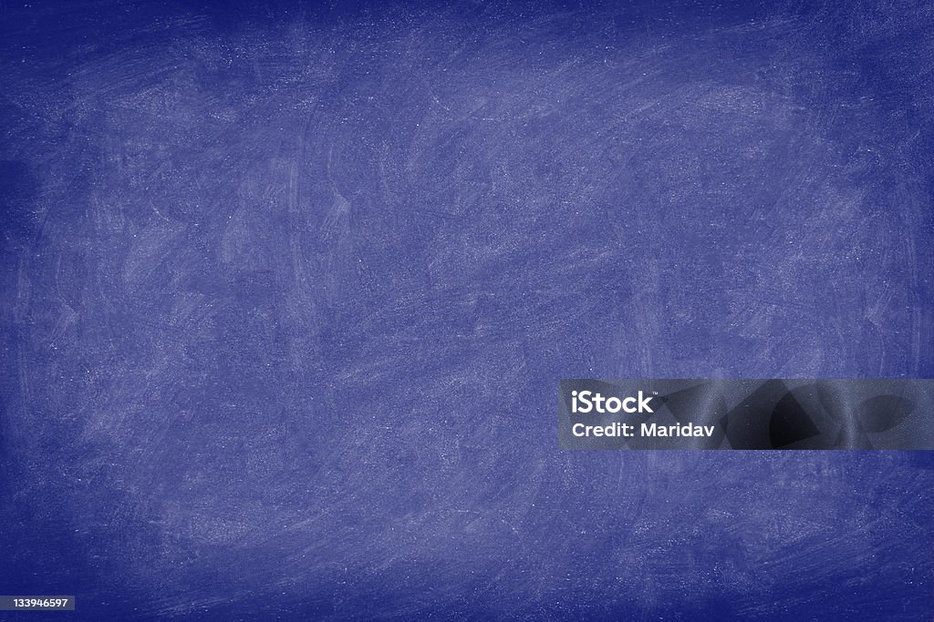 Chalkboard/textura de Fundo azul escuro quadro-negro - Foto de stock de Azul escuro - Azul royalty-free