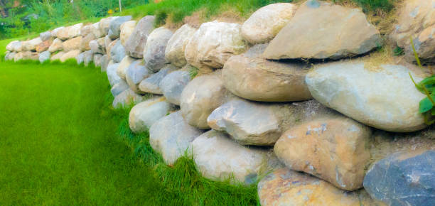 istock Nice little stone wall near a field 1339476525