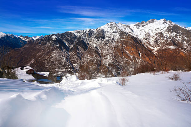 istock Cerler in Pyrenees of Huesca Spain 1339481496