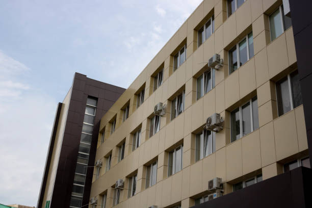 istock Multi-storey new beautiful house against the sky 1339537020