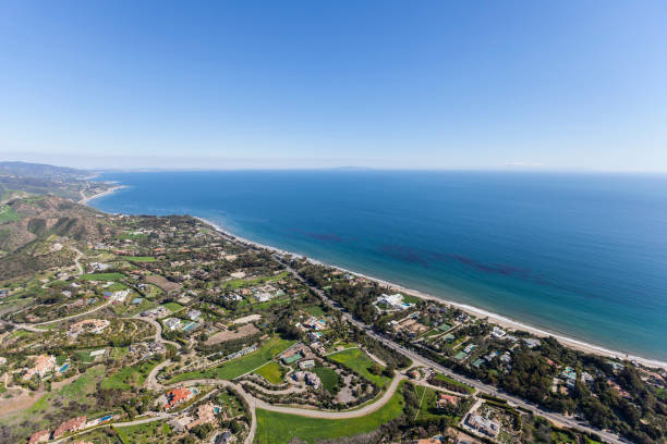istock Ocean View Malibu Estates Aerial 1339541003