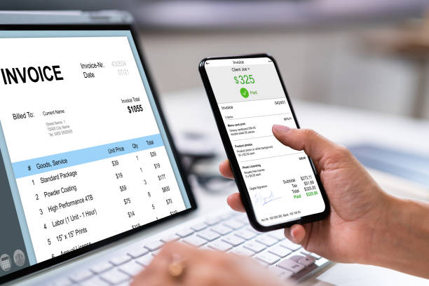 istock Accountant With Online Invoice On Hybrid Tablet 1339597133