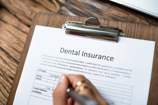 istock Dental Insurance Form On Desk 1339597796