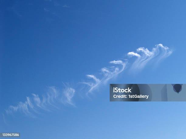 Caterpillar Cloud Stockfoto und mehr Bilder von Blau - Blau, Fotografie, Freiheit