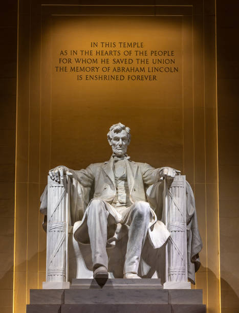 Abraham Lincoln statue in Washington Abraham Lincoln statue inside Lincoln Memorial in Washington DC, USA lincoln memorial photos stock pictures, royalty-free photos & images