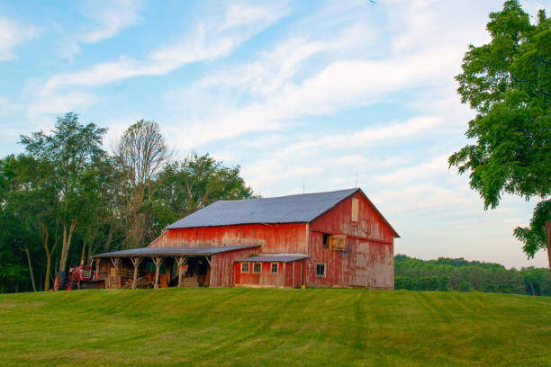 istock Old weathered barn-Miami County, Indiana 1339733259