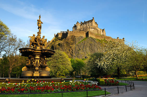 castillo de edimburgo - edinburgh fotografías e imágenes de stock