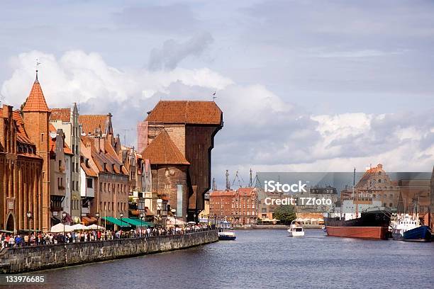 Photo libre de droit de Grue Portuaire De Gdansk Harbour banque d'images et plus d'images libres de droit de Architecture - Architecture, Bâtiment vu de l'extérieur, Ciel