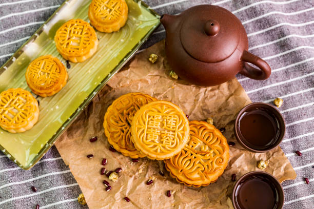 istock Traditional Chinese food mooncake and tea 1339835394