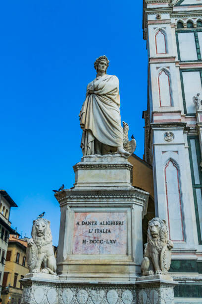 istock A statue of Dante in Italy 1339853122