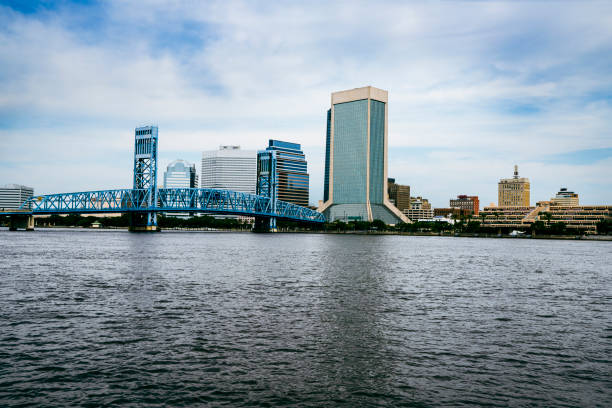 istock Jacksonville Florida  Skyline 1339917021