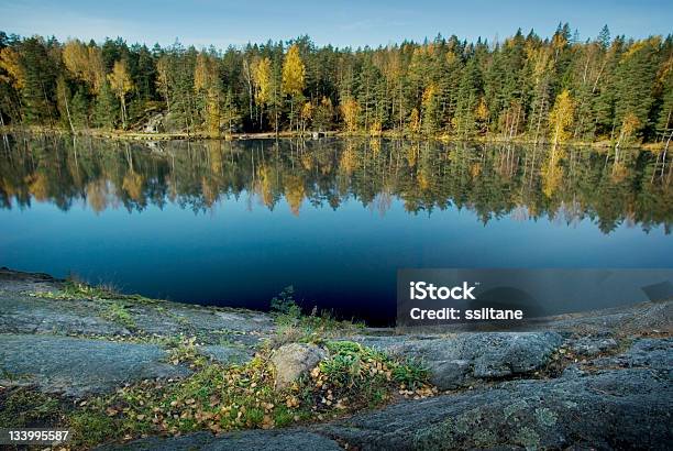 Finlandia Vista Lago - Fotografie stock e altre immagini di Espoo - Espoo, Albero, Ambientazione esterna